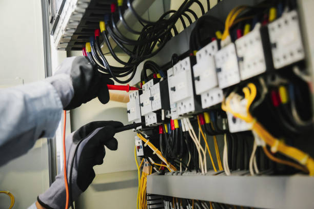 Best Circuit Breaker Installation and Repair  in Pinckney, MI